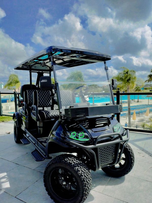 Luxury 6 Seater Electric Golf Car With 5kw Motor Power / 72V Battery Capacity