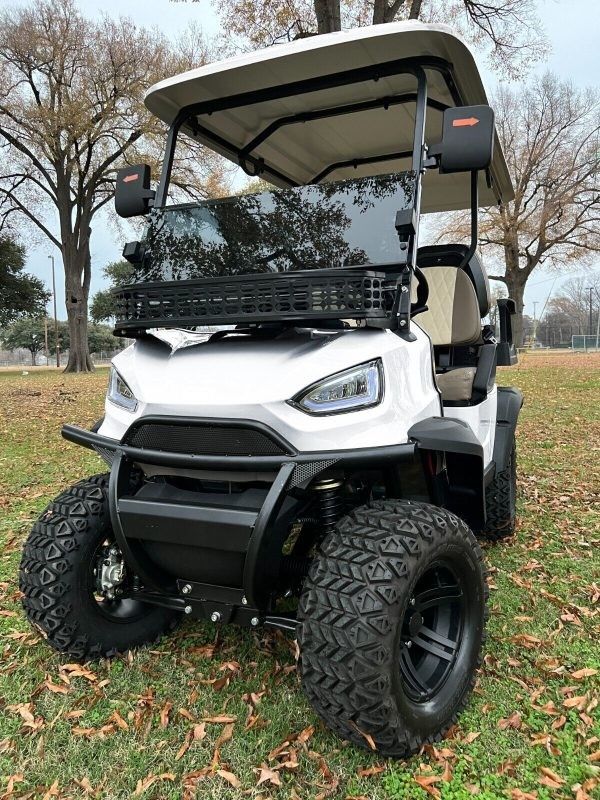 Four Wheeler China Brand Golf Electric Cart White 4 Seater EV Golf Cart 60V 4KW AC System