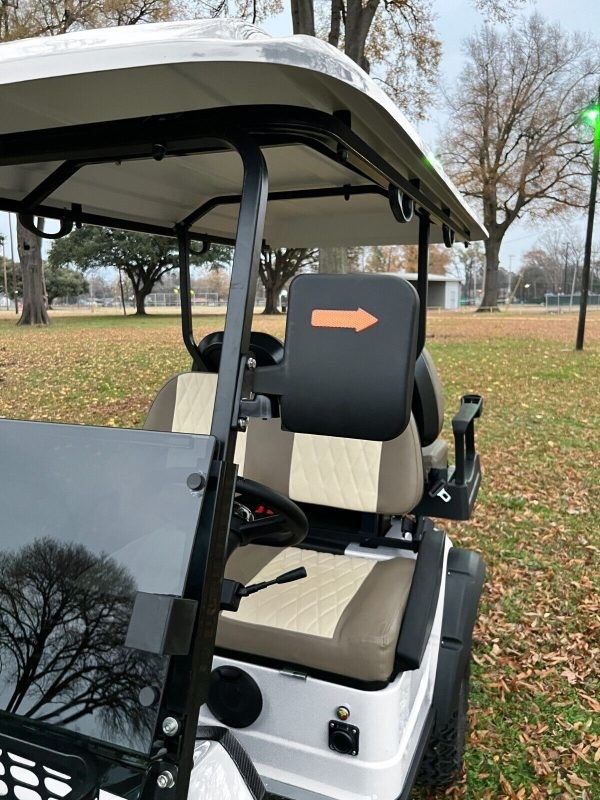 Four Wheeler China Brand Golf Electric Cart White 4 Seater EV Golf Cart 60V 4KW AC System
