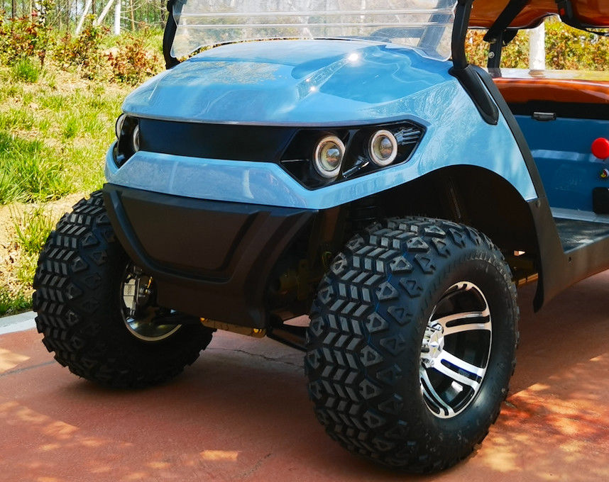 4 Seater Electric Off-Road Golf Cart Sleek Design LED Headlights Durable All-Terrain Tires Comfortable Seats Sturdy Windshield Ideal For Golf Courses And Outdoor Adventures