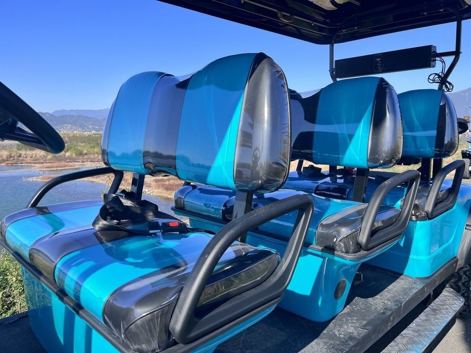 Mobil Golf Listrik Bergaya Untuk Wisata Luar Ruangan Di Terrain Tanpa Jalur Dengan Disk Depan Dan Rem Drum Belakang