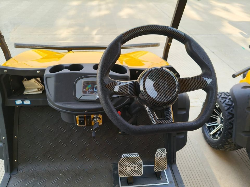 New Wholes Electric Power Steering Golf Truck Cheap Price Evolution Small Golf Cart Fast
