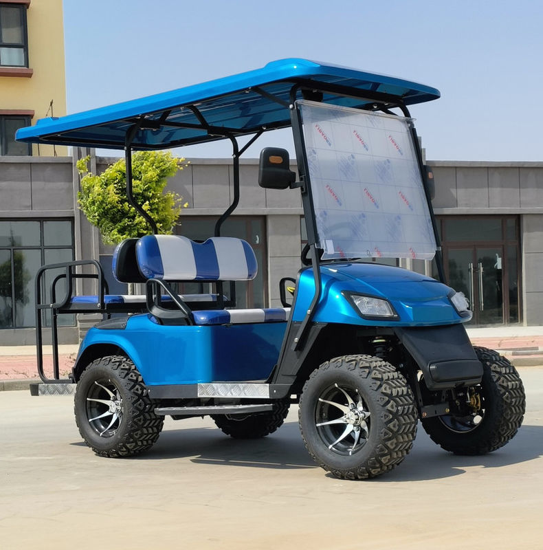 Blauer Luxus-Elektro-Golfwagen Eine umweltfreundliche und stilvolle Transportlösung für Golfplätze Resorts und Gemeinden mit einem schlanken Design Komfortable Sitzgelegenheiten