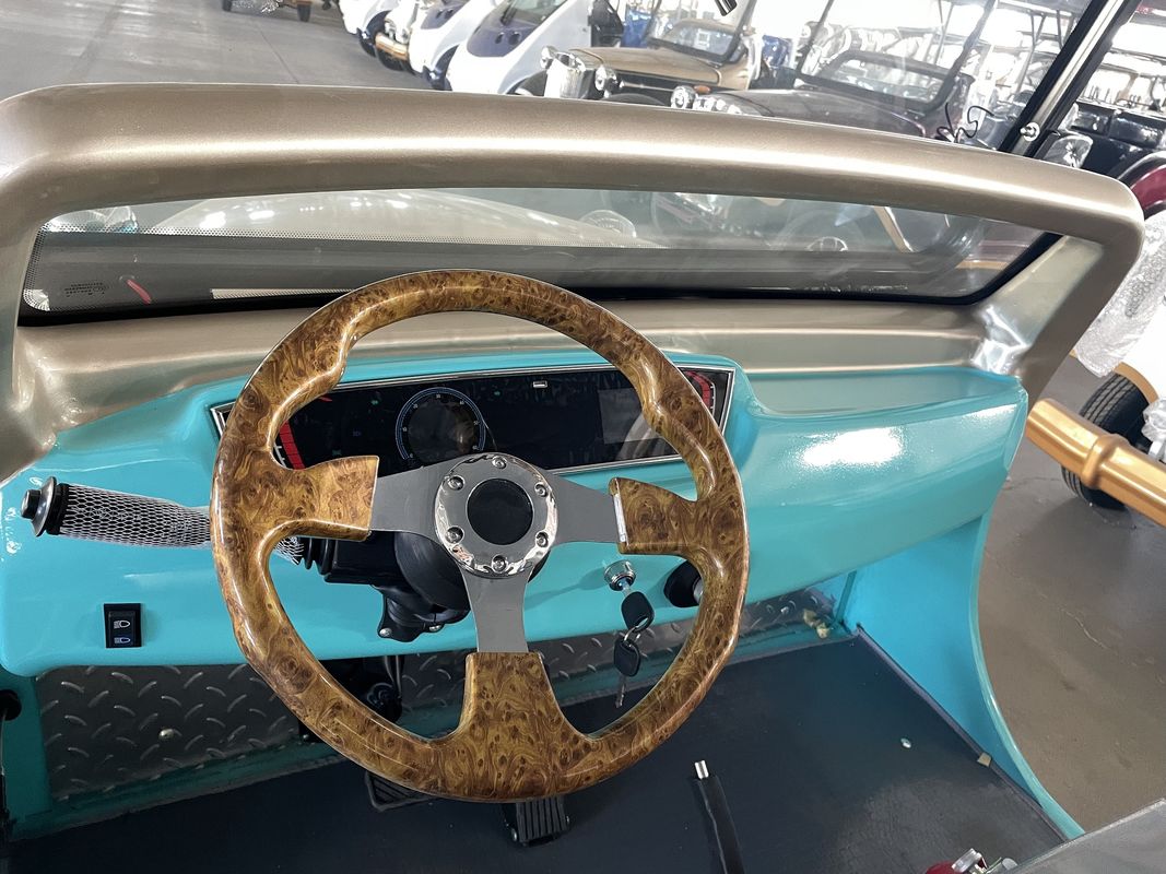 11 Seat Closed Electric Vintage Touring Classic Car Car Low Speed Sightseeing With Doors And Air Conditioning