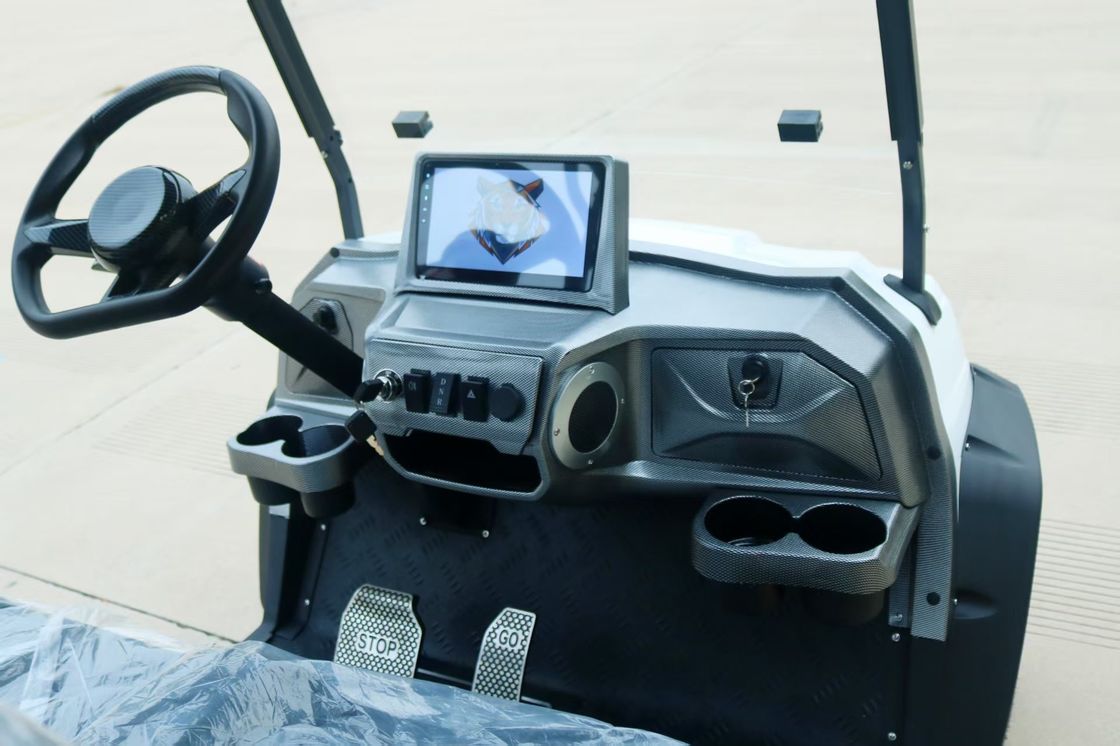 ที่นั่งใหญ่ที่สะดวกสบาย 2 ที่นั่งไฟฟ้า Custom Golf Cart ความเคลื่อนไหวสี่ล้อ Scooter สําหรับทุกวัย