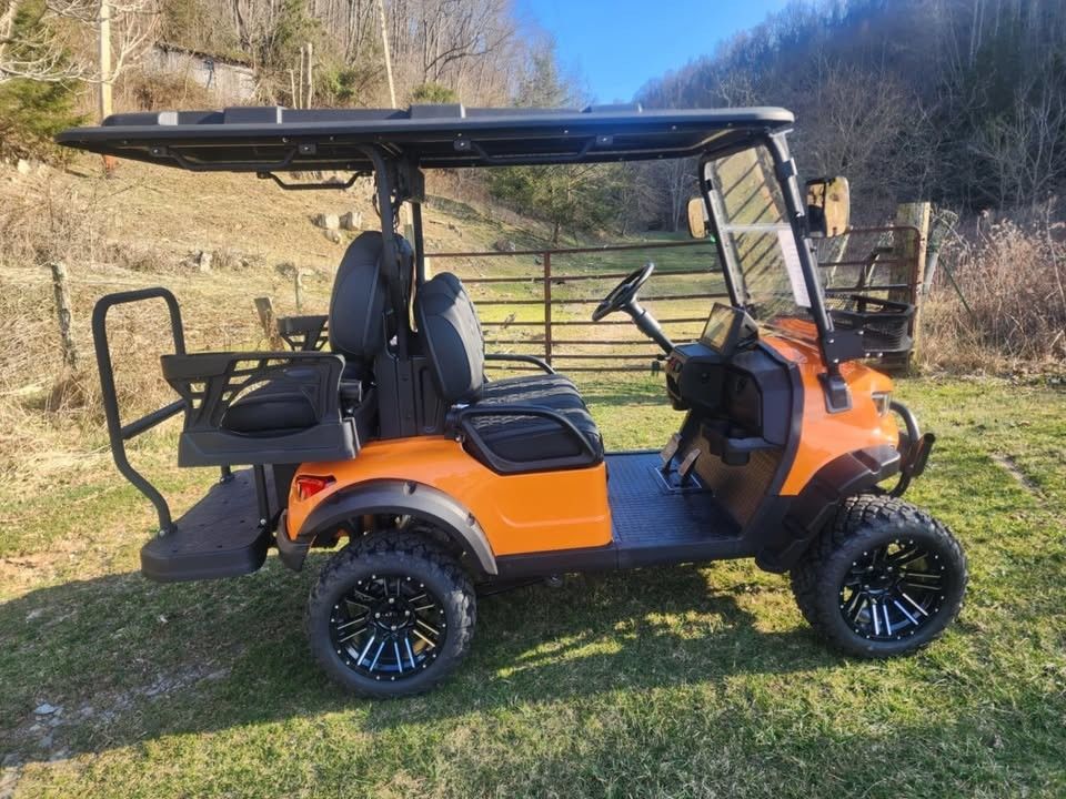 2+2-Seater Luxury Bright Orange Color Electric Golf Cart With High Horsepower 14-Inch Off-Road Tires Lithium Battery