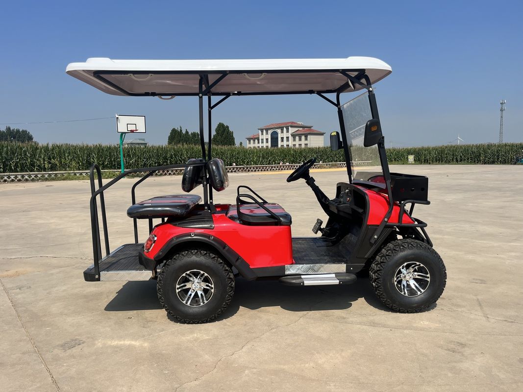 4 kişilik Klasik Kırmızı Elektrikli Golf Arabası Özel Lityum Pilli Özel Renkler Ve Logolar