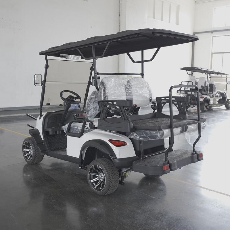 80km Travelling Range 4 Seats Golf Cart with and 3790*1260*1950mm External Size